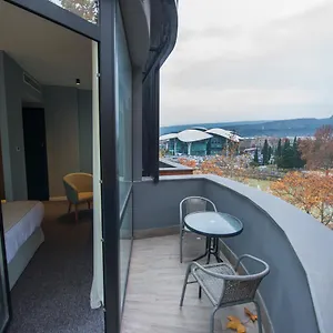 4* Otel River View